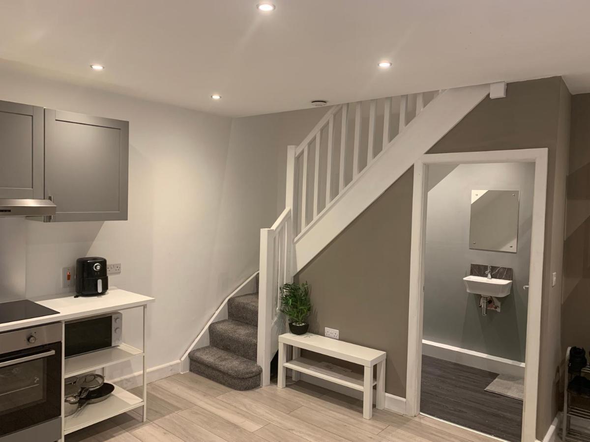 Fantastic Location, Annexe With Hot Tub Villa Warmingham Exteriör bild