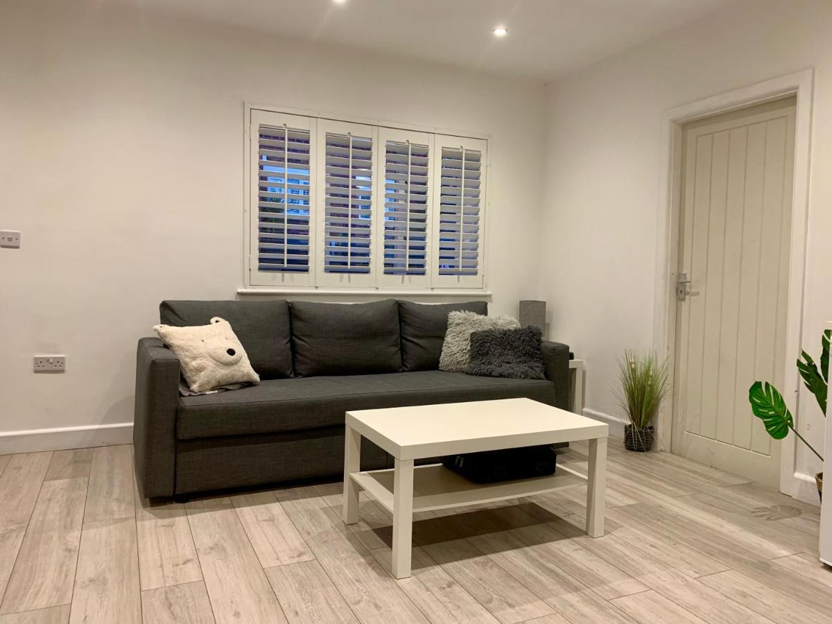 Fantastic Location, Annexe With Hot Tub Villa Warmingham Exteriör bild