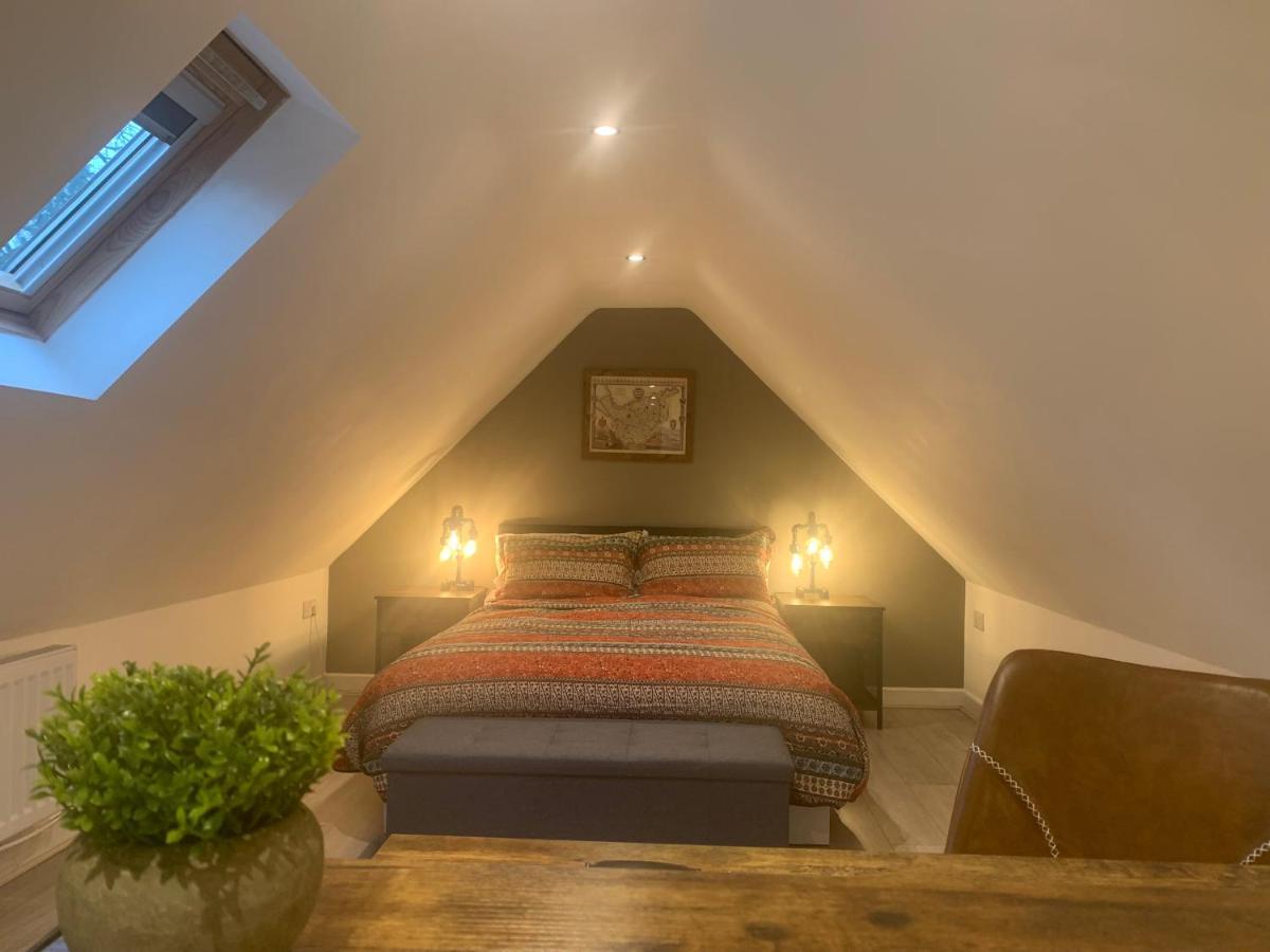 Fantastic Location, Annexe With Hot Tub Villa Warmingham Exteriör bild